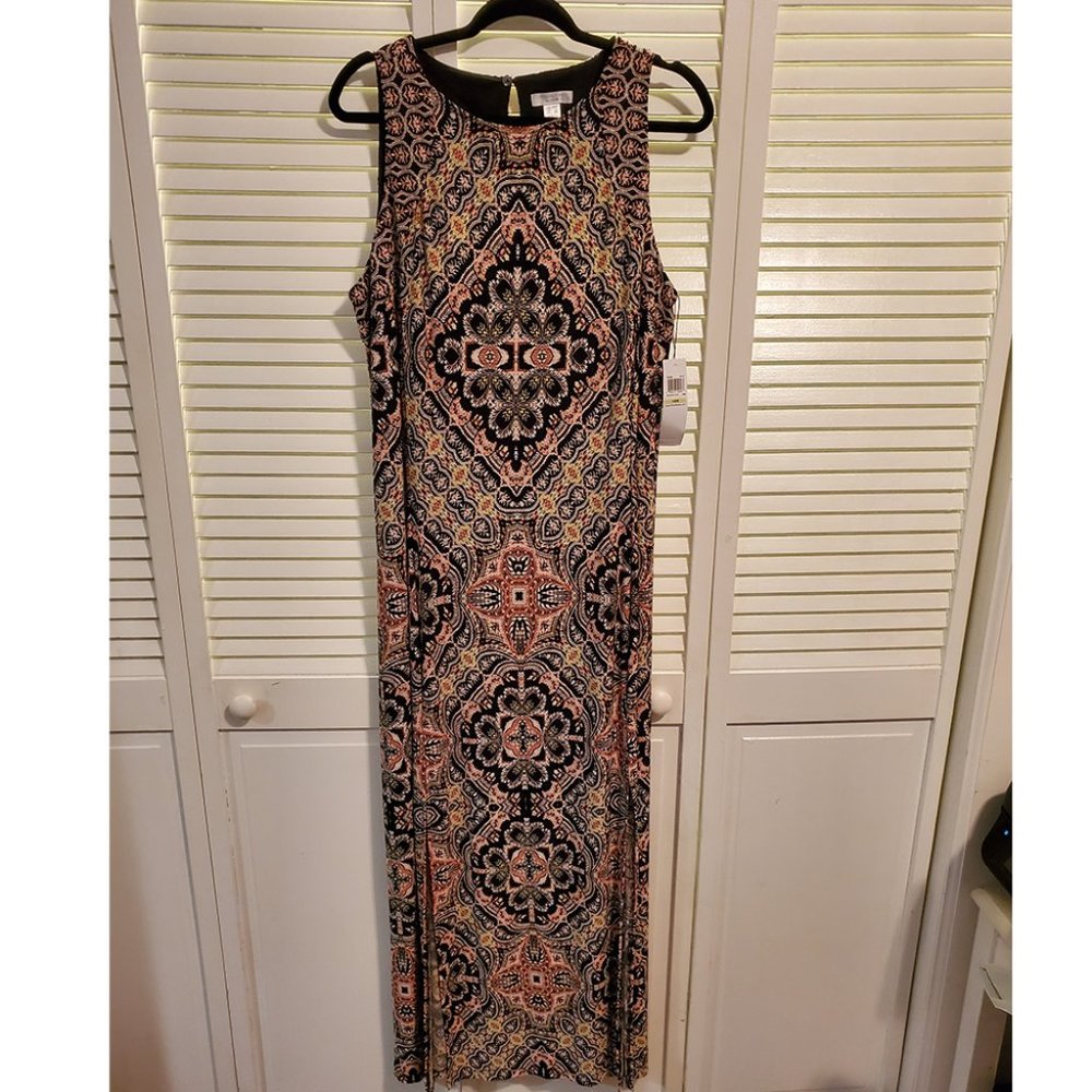 London Times Woman Sleeveless Multicolored Dress
